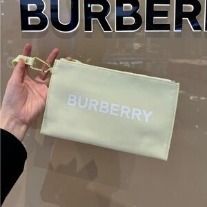Burberry perfume gift Light Green Pouch
